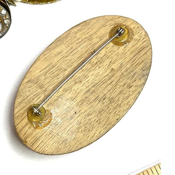 Vintage Brooch Vtg Carved Coral Celluloid Vtg Estate Costume Jewelry AU01 - Picture 3 of 4